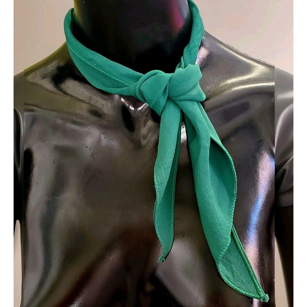 Vtg Guandero Tie By Oasis Frontier Neckwear Co Phoenix AZ US Green Rolled Scarf